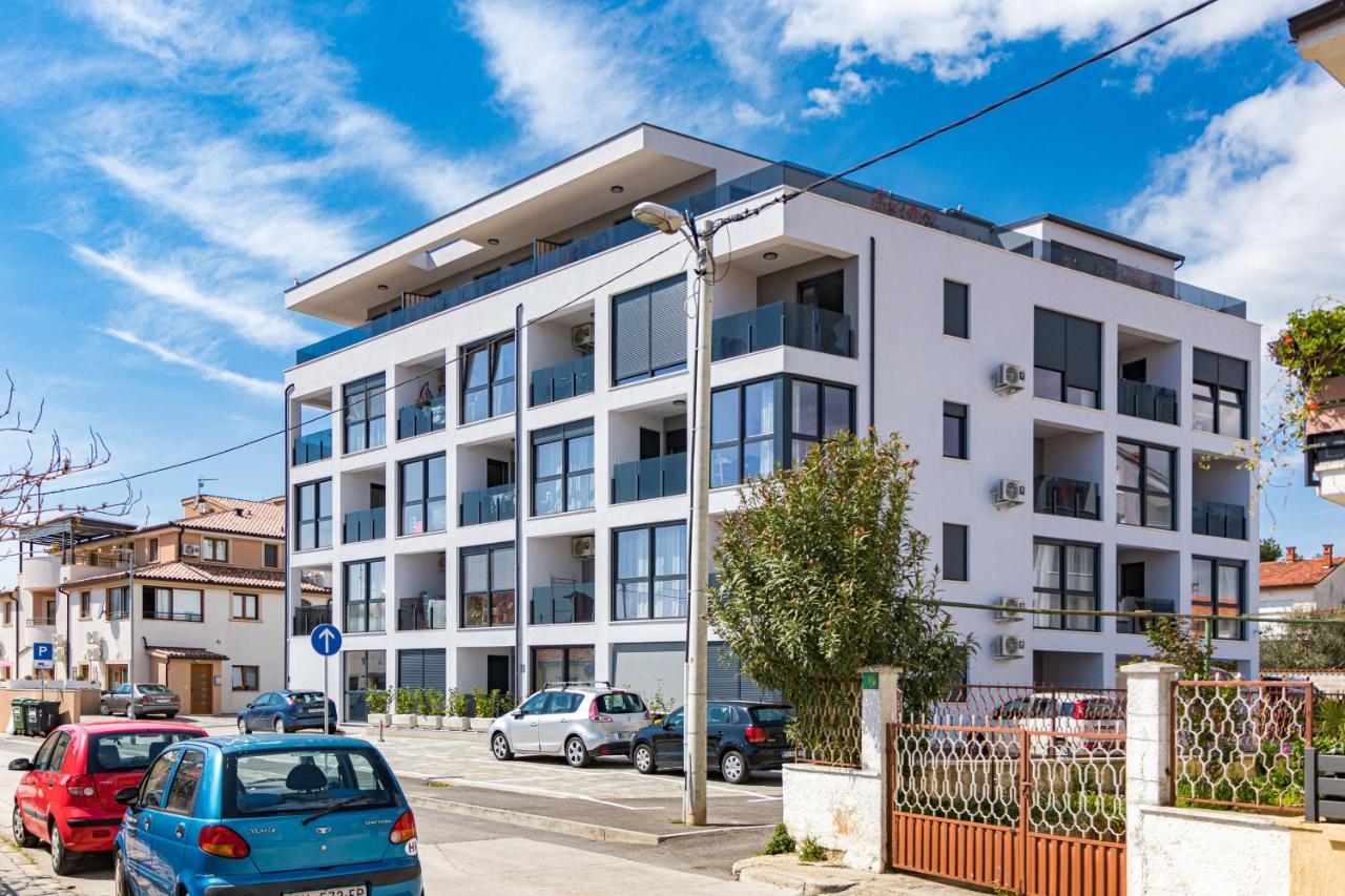 Apartment M****, New City Apartment + Parking Пула Екстериор снимка