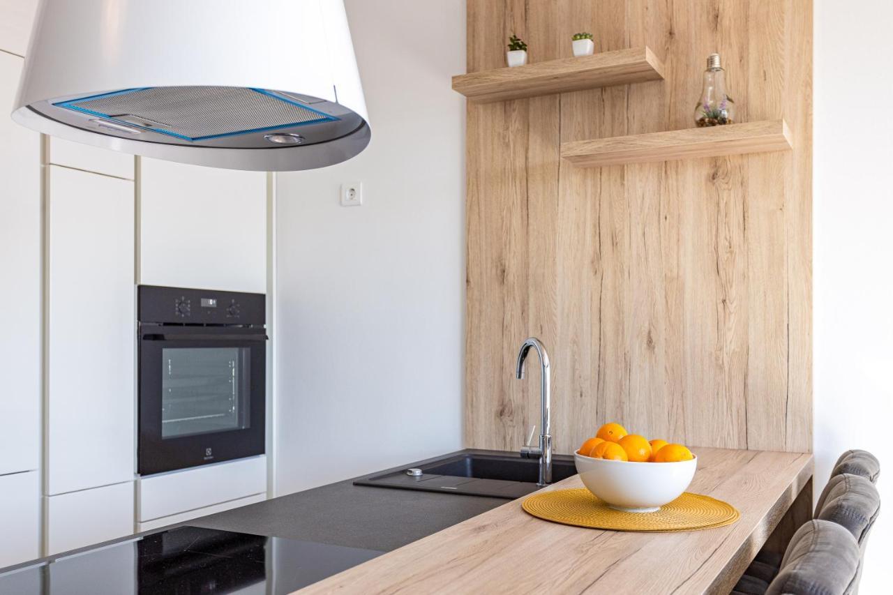 Apartment M****, New City Apartment + Parking Пула Екстериор снимка
